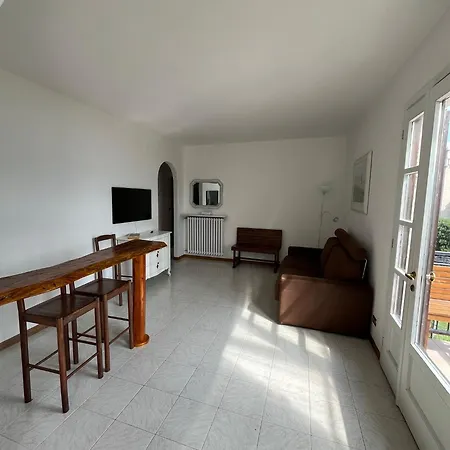 Panorama Cremia-casa Lina 別荘 *